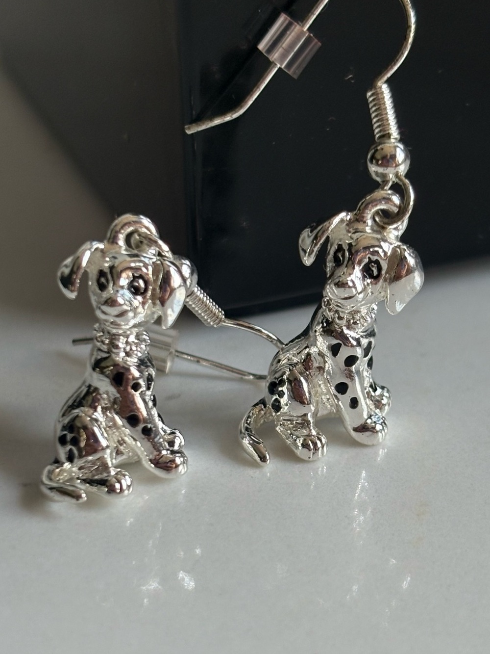 Vintage 90s Disney 101 Dalmatians Silver Dangle Earrings Puppy Drop Avon NIB